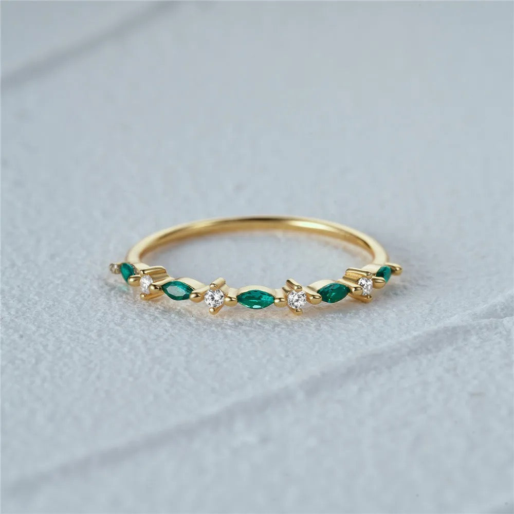 Dainty Emerald Ring